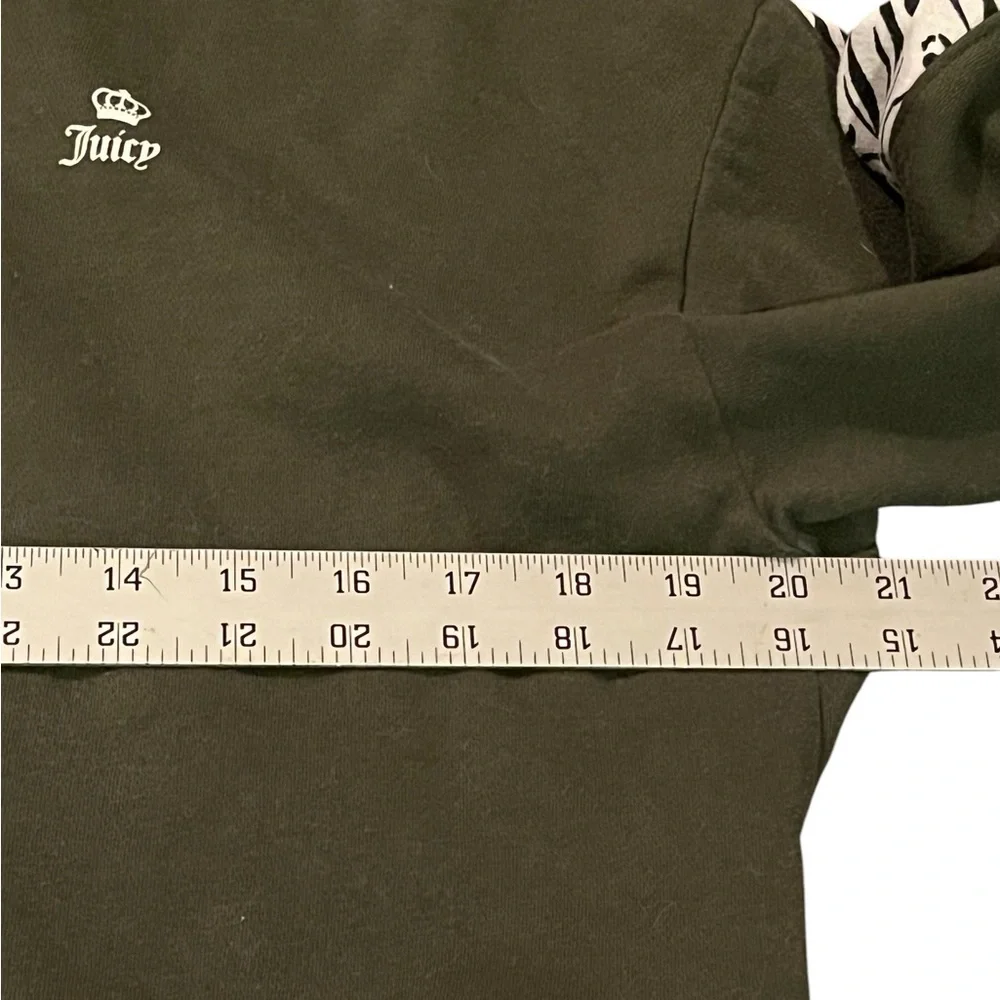 Juicy Couture Sport Green Pullover Animal‎ Print Thumbholes Size Small Hoodie - Picture 7 of 7